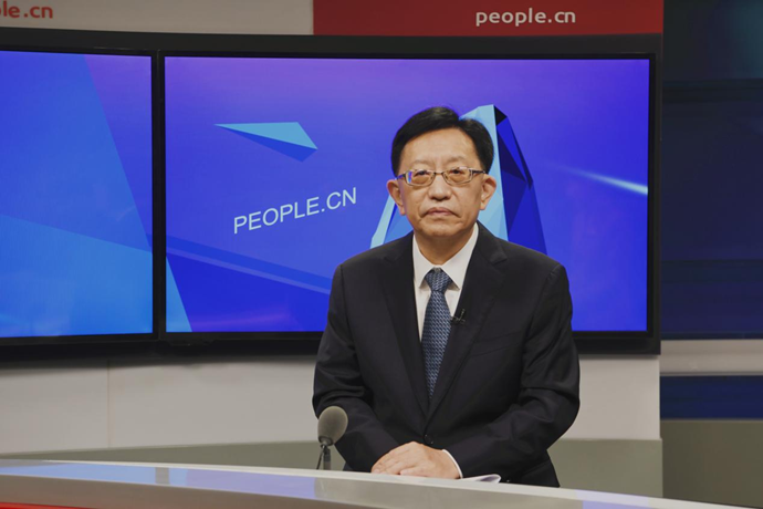 中國節(jié)能環(huán)保集團有限公司黨委書記、董事長宋鑫做客人民網。人民網記者 王曉嘯 攝