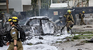 以色列中部城市遭襲現(xiàn)場(chǎng)